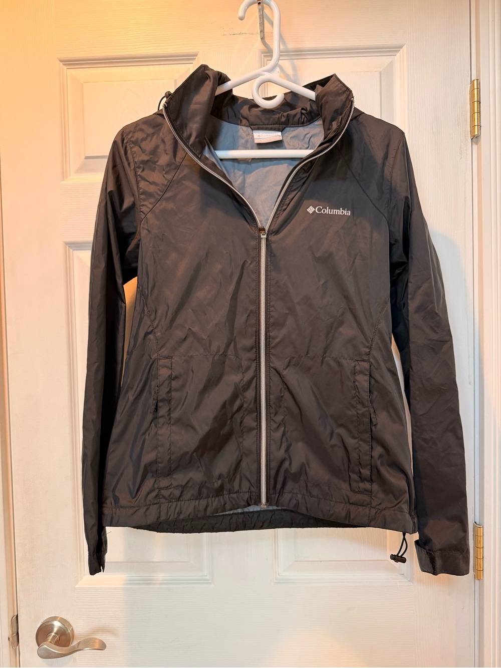 Columbia Women's Black Hooded rain Jacket